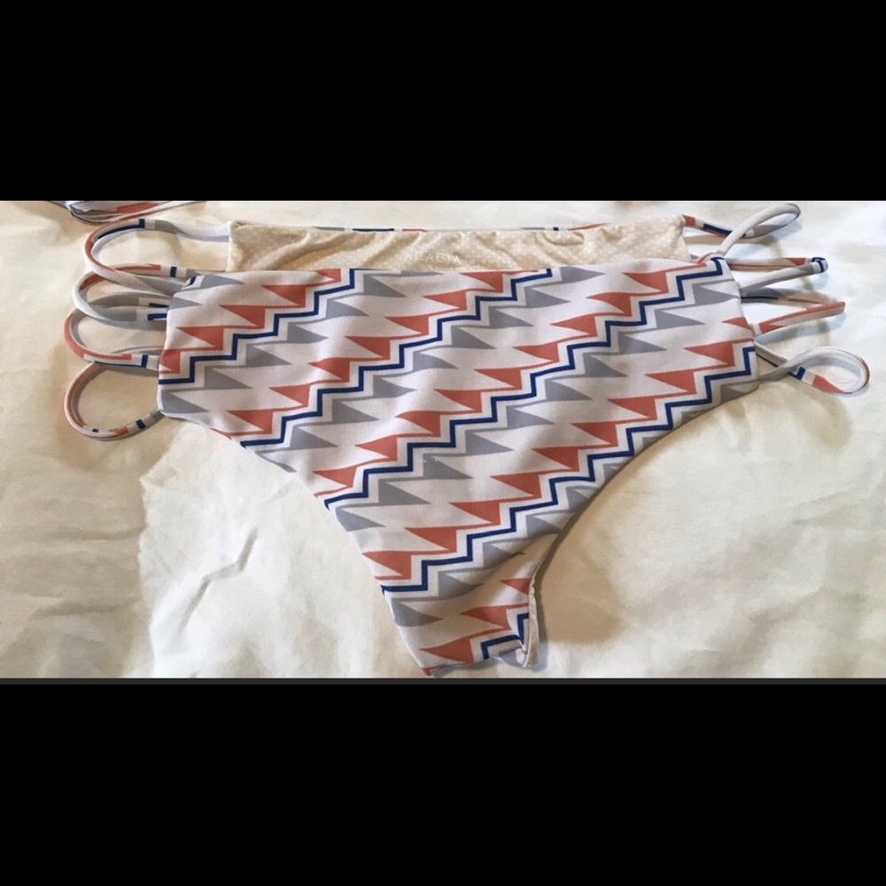 Acacia ziggy bottoms